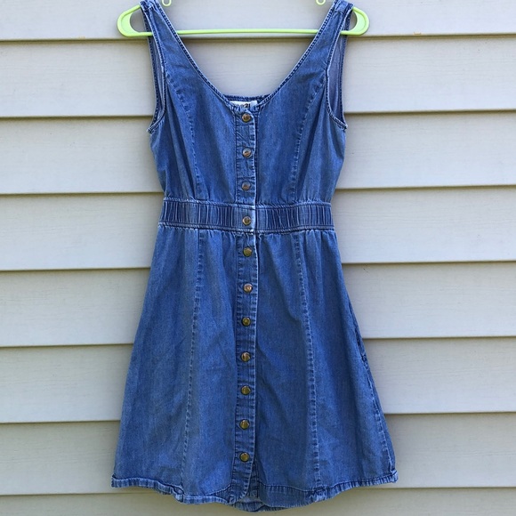 Forever 21 Dresses & Skirts - Super cute denim chambray summer dress